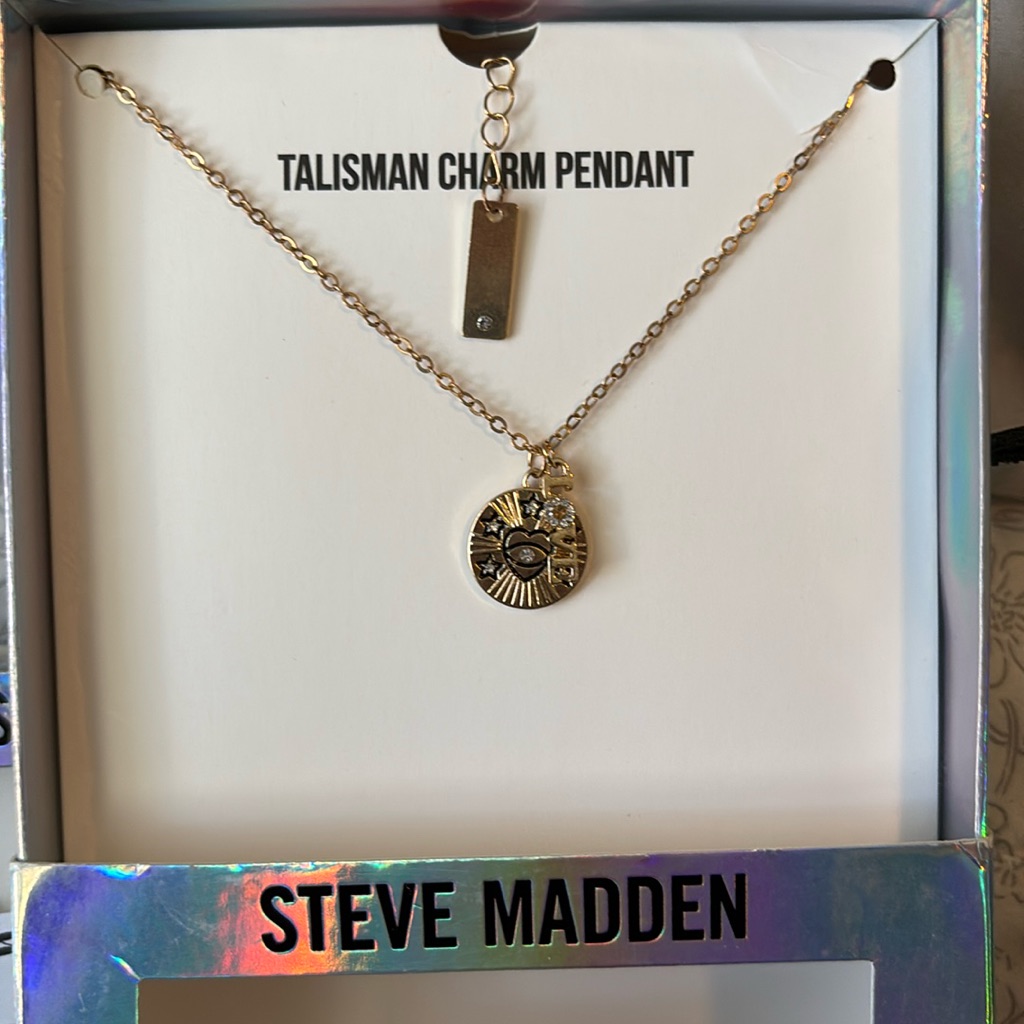 Steve Madden Talisman Charm Pendant Necklace Nib 25$